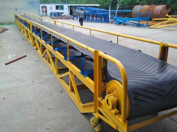 大傾角皮帶輸送機(jī)的焊接間隙問(wèn)題有哪些？